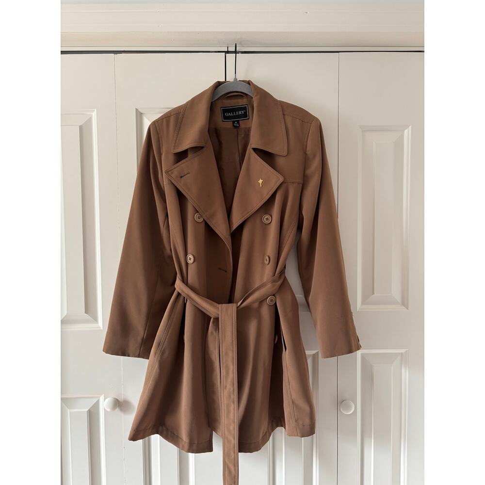 Gallery Medium dark green Double-Breasted Trench Coat - Picture 2 of 12